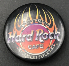 VTG 1996 Hard Rock Cafe 25 Years of Rock Anniversary Round Pin 1.5&quot; Button - £6.02 GBP