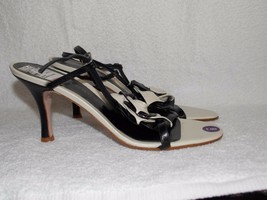 Sacha London BLACK/WHITE Rose Leather Strappy Heels 8B For Women Used - $658.39 MXN