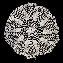 Hand Crocheted Cotton Lace White Doily Star Sun Shaped 9&quot; Vintage - £6.23 GBP