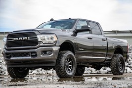 Rough Country 2.5&quot; Leveling Kit for 2014-2024 Ram 2500/3500 4WD - 37735 - £171.47 GBP