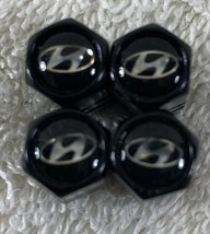 Genuine Hyundai Metal Tire Air Stem Valve Covers Set. Brand New. - $371.68 MXN
