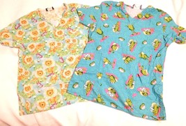 2 SCRUB TOPS Womens Comfy Cotton Scrubs S Shirts Frogs Lions Flowers Sma... - $25.95
