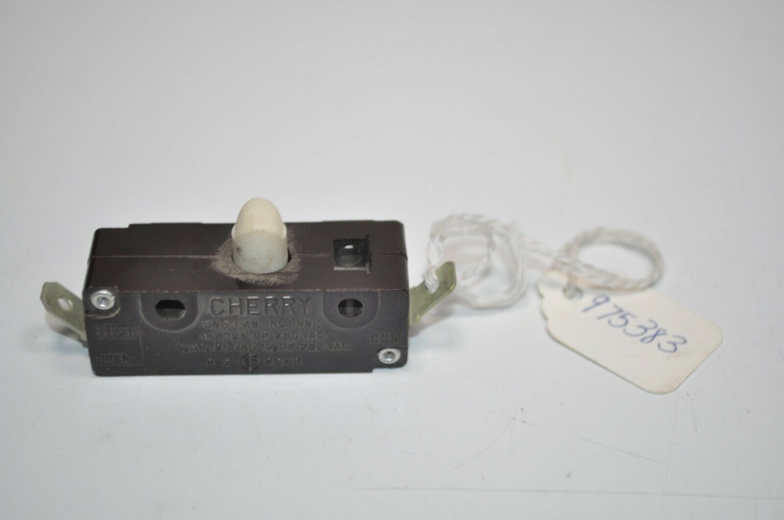 Primary image for OEM NOS OMC Evinrude Johnson Snap Action Switch Part# 975383