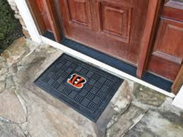 Cincinnati Bengals Door Mat 19x30 Medallion - Special Order - $1,208.81 MXN