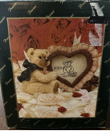 Shelly Bear 30037 Figurine Picture Frame Heart Shape Heartfelt Handpainted - £7.07 GBP