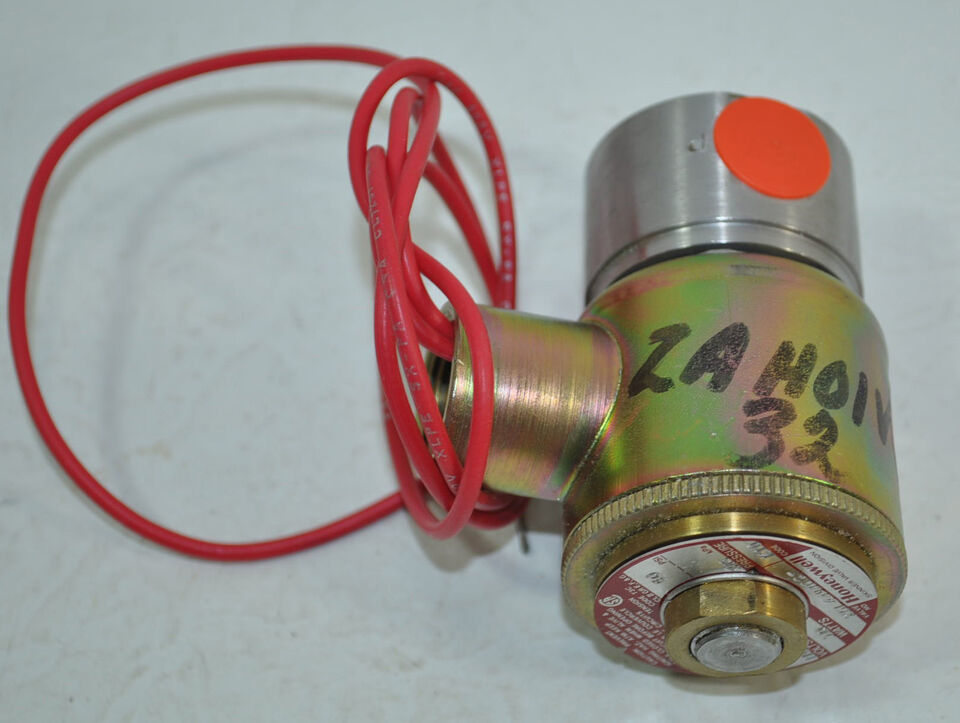 NEW Honeywell Skinner Solenoid Valve 120/60 10V  50PSI PN#- x5l44940 - $40.27