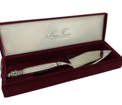 Godinger Silver Treasures Cake Server in Velvet Case - $26.47 CAD