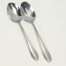 Wallace Modern Thread Serving Spoons 8 3/4" 18/10 Stainless Lot of 2 - $16.65