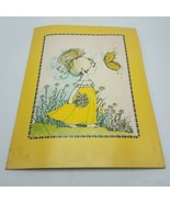 Vintage 1976 MEAD Yellow Girl With Buttefrly Wildflowers Portfolio Folder - $9.85