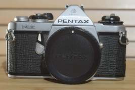Fantastic Pentax ME 35mm SLR (Body Only). LED light meter system. Lovely conditi - £142.64 GBP