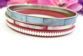 Lot Of 3 Bangle Bracelets Vintage Mother Of Pearl Mop Blue Pink Metal Set - £11.80 GBP
