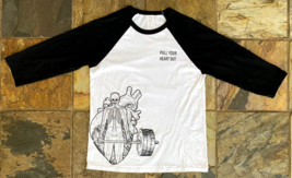 Pull Your Heart Out 3/4 Sleeve T Shirt-L-Graphic Tee-Black &amp; White-Gym C... - $390.79 MXN