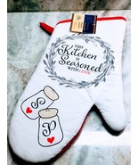 Ship N 24 Hours. Home Collection Oven Mitt. “This Kitchen is Seasoned wi... - $294.27 MXN