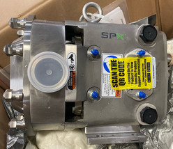 Waukesha Cherry-Burrell 018U2 SPX Rotary Positive Displacement Pump  - $105,371.98 MXN