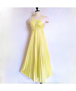 Vintage 70s Jersey Knit Maxi Dress S XS Crystal Pleats Crochet Lace Yell... - $1,713.21 MXN