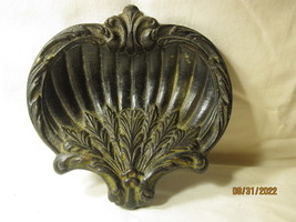 old 5&quot;x4&quot; Cast Iron Spoon Rest / Ashtray / Dish .. - £27.91 GBP