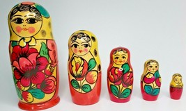Vintage Matryoshka Nesting Dolls 5 Piece Set Made in USSR (U24/ 55) - £31.46 GBP