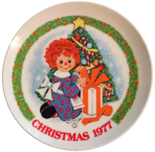 vintage 70&#39;s Raggedy Ann Christmas plate &quot;The Schmid Collection&quot; made in Japan - £7.87 GBP