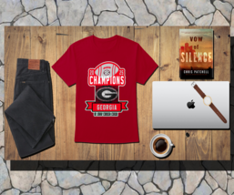 uga sec championship shirt Classic Crew Neck T-Shirt - €19,74 EUR