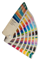 PANTONE Color System Formula Guide Swatch Book 1996-97 Ninth Printing Pr... - $37.62