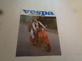 1980 Vespa Scooters Original Brochure - $354.51 MXN
