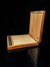 Mastro de Paja Travel Humidor Top has discoloration in lacquer. # 001B image 7