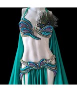 Green Peacock Belly Dance Costume: Handmade Crystal Showgirl Dress - €562,19 EUR