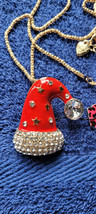 New Betsey Johnson Necklace Santa Hat Christmas Holiday Collectible Decorative - £11.98 GBP