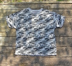 Vintage Hanes Short Sleeve Camouflage T-Shirt Grays-Black 100% Cotton Wo... - $15.95