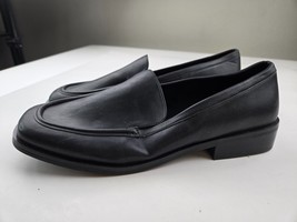 Womens shoe, open edit, size 11, black - $27.47 CAD