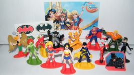 DC Super Hero Girls Party Favors Set of 14 Deluxe with Figures, Tattoos and Ring - £12.47 GBP