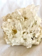 Quartz Crystal Cluster 1.5 Pound 616 Grams 5x4 Inches of Assorted Clear Points - £24.30 GBP