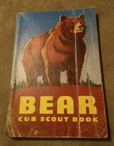 008 Vintage 1954 Bear Scout Book BSA Boy Scouts of America 1959 Reprinting Cub - £16.78 GBP