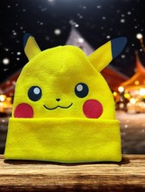 Pokemon Pikachu Beanie &amp; Gloves Set – Yellow Hat with Ears and Pokeball ... - $261.25 MXN