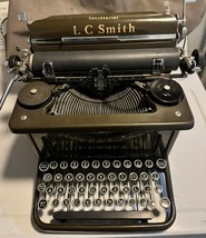 Vintage LC Smith &amp; Corona 8-11 Secretarial Typewriter - £215.74 GBP