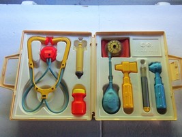 1977 FISHER PRICE # 936 MEDICAL KIT WITH CASE - $14.80