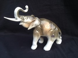 Grand Royal Dux Bohême Éléphant 6 1/4 &quot; Tall- 9 &quot; de Long - 4 Large - $113.13