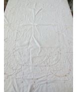 VTG TABLECLOTH WHITE EYELET FLORAL SCALLOP EDGES 64” x 85” C14 - £47.18 GBP