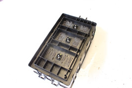 2009-14 HYUNDAI GENESIS SEDAN ENGINE BAY FUSE RELAY JUNCTION BOX K1812 image 5
