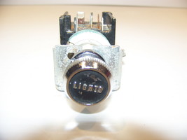 S l1600 thumb200