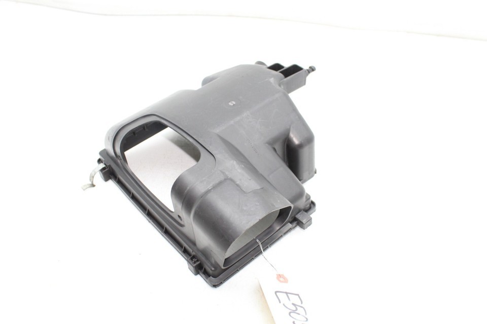 03-06 INFINITI G35 AIR CLEANER FILTER HOUSING BOX LID COVER E5092 - $70.36