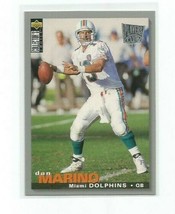 Dan Marino (Miami) 1995 Upper Deck Collector&#39;s Choice Card Players Club #109 - £3.98 GBP