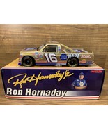 Vintage Action Racing 1/24 - Chevy Silverado #16 Gold NAPA Ron Hornaday ... - $354.81 MXN