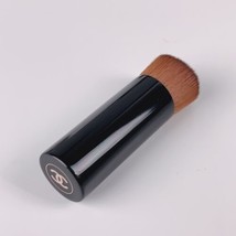 (1) CHANEL Les Beiges Water-Fresh Teint MINI Foundation Brush Travel Size 2.75&quot; - £7.71 GBP