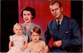 The Royal Family Her Majesty Queen Elizabeth II Postcard Z9 - £5.57 GBP