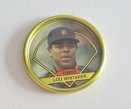 N) 1990 Topps Baseball Coin - #32 Lou Whitaker - $35.53 MXN