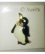 PENGUIN PIN/BROOCH WITH BOW TIE - £4.79 GBP