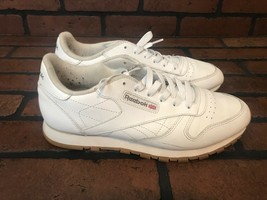 Reebok Retro Sneakers White Leather Woth Gum Soles Size 7 - $60.65
