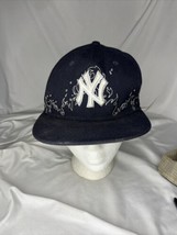 New Era 9fifty MLB New York Yankees Flame Embroidered SnapBack Hat  - £9.49 GBP