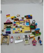 Lot Of (100+) Lego Friends Bits And Pieces - $259.06 MXN